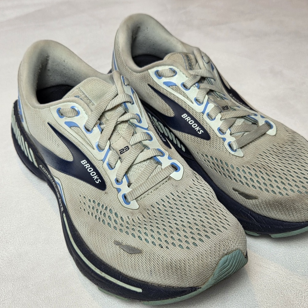 Brooks Adrenaline GTS 23 Blue Glass Marina Womens Size 8 Athletic‎ Running